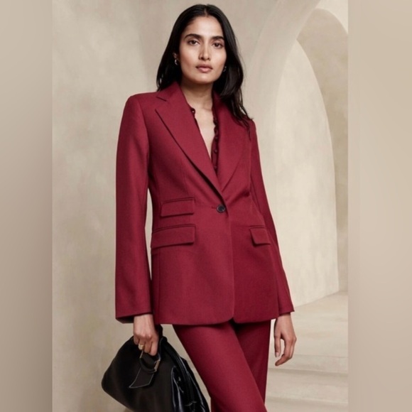 Banana Republic Jackets & Blazers - Banana Republic Lido Sculpted Italian Wool Blazer Suit Set Size 2